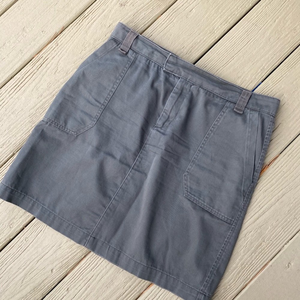 G.H. Bass & Co. - Woman’s army green mini skirt, Size: 8